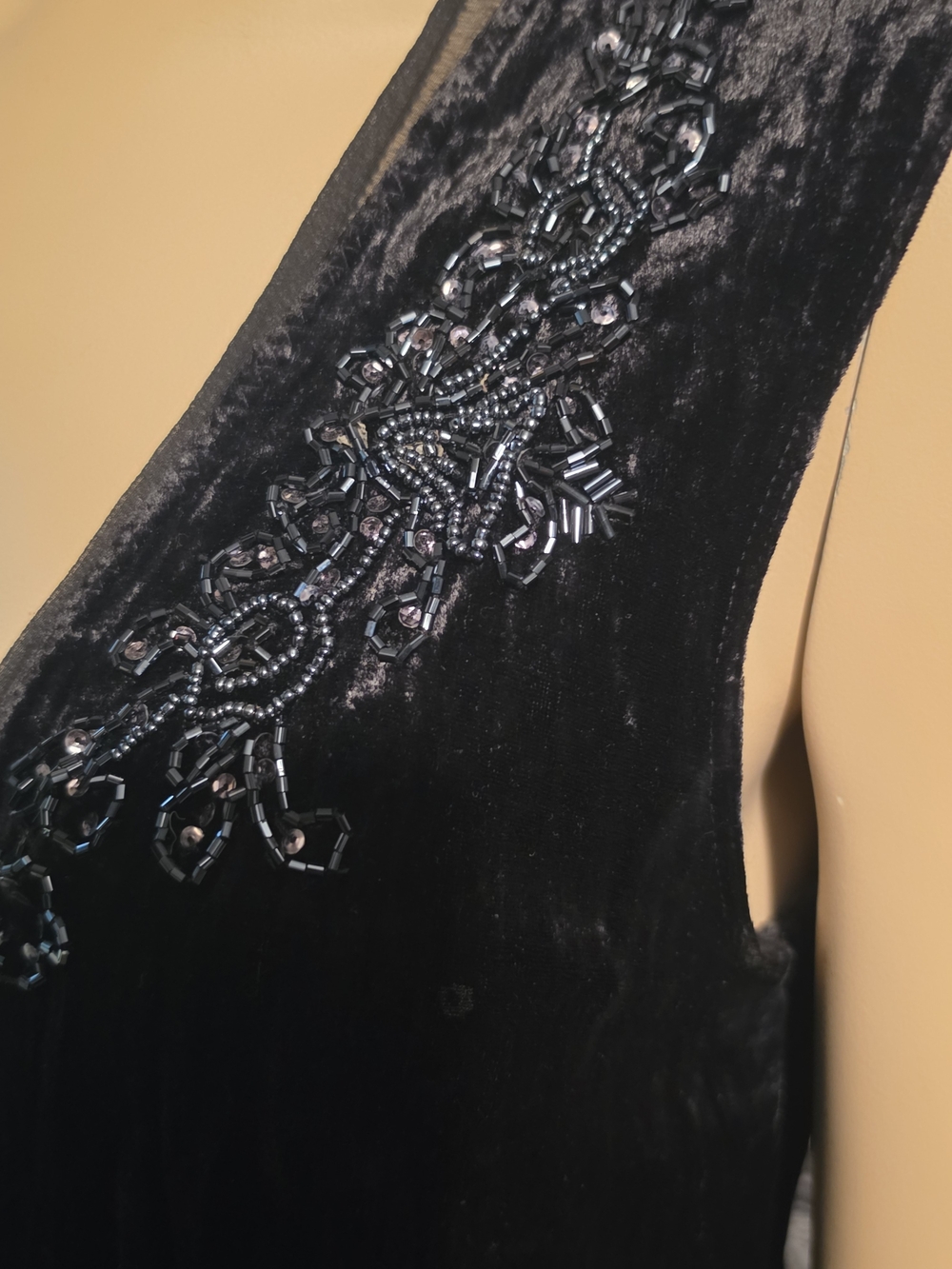 VTG Y2K Karen Kane Black Velvet Beaded Midi Dress M - Picture 4 of 8
